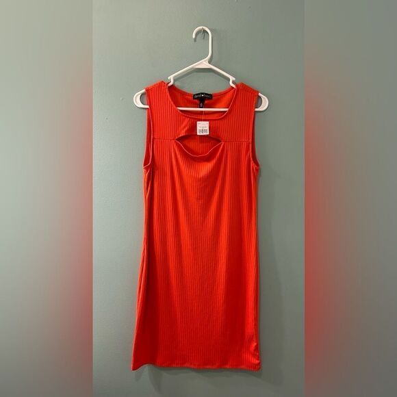 NWT … DEREK HEART “Size: L” Keyhole Dress - Picture 1 of 3